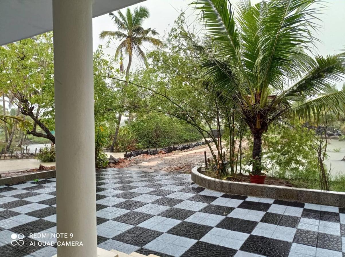 Aqua Green Home Stay Munroe Island Ngoại thất bức ảnh