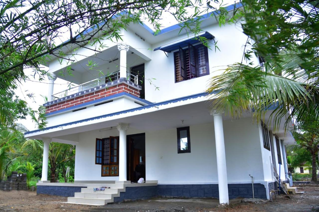 Aqua Green Home Stay Munroe Island Ngoại thất bức ảnh