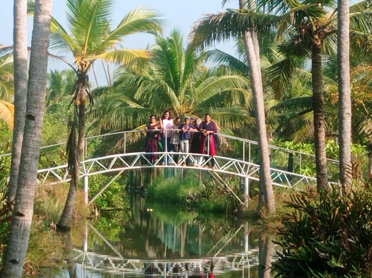 Aqua Green Home Stay Munroe Island Ngoại thất bức ảnh